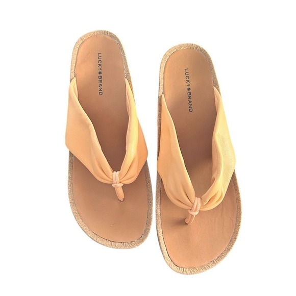 Lucky Brand Women's Lxlluna Peach Leather Knot Platform Wedge Size 8 - Picture 2 of 7